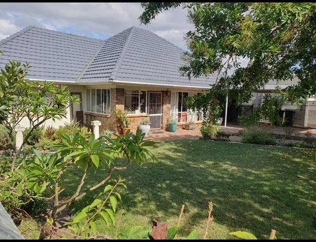 3 BEDROOM HOUSE FOR SALE IN CHRISMAR